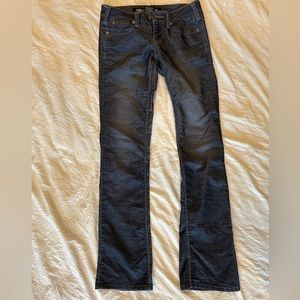 Very fine corduroy Jean by Stone Love